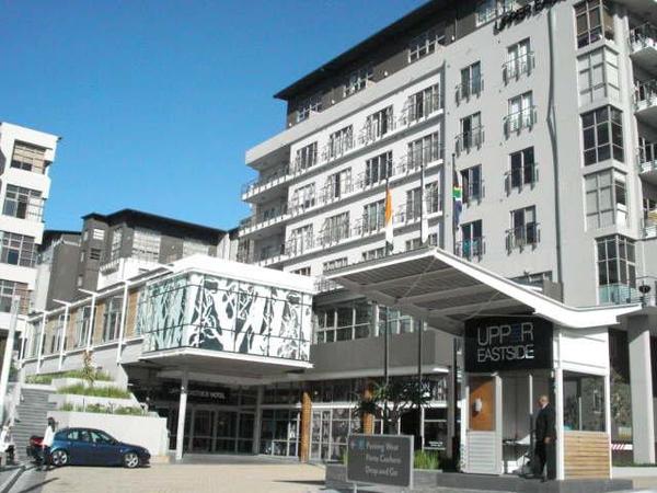 Apartment / Flat For Rent in Woodstock, Cape Town
